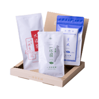 Entire contents of Winter Gift: Aficiondo Set box with three pouches of tea - Obukucha genmaicha Ippoen gyokuro Kumpu sencha