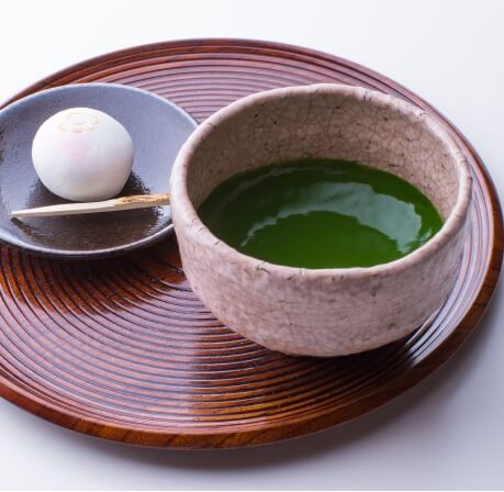 koicha thick matcha in a cermaic bowl